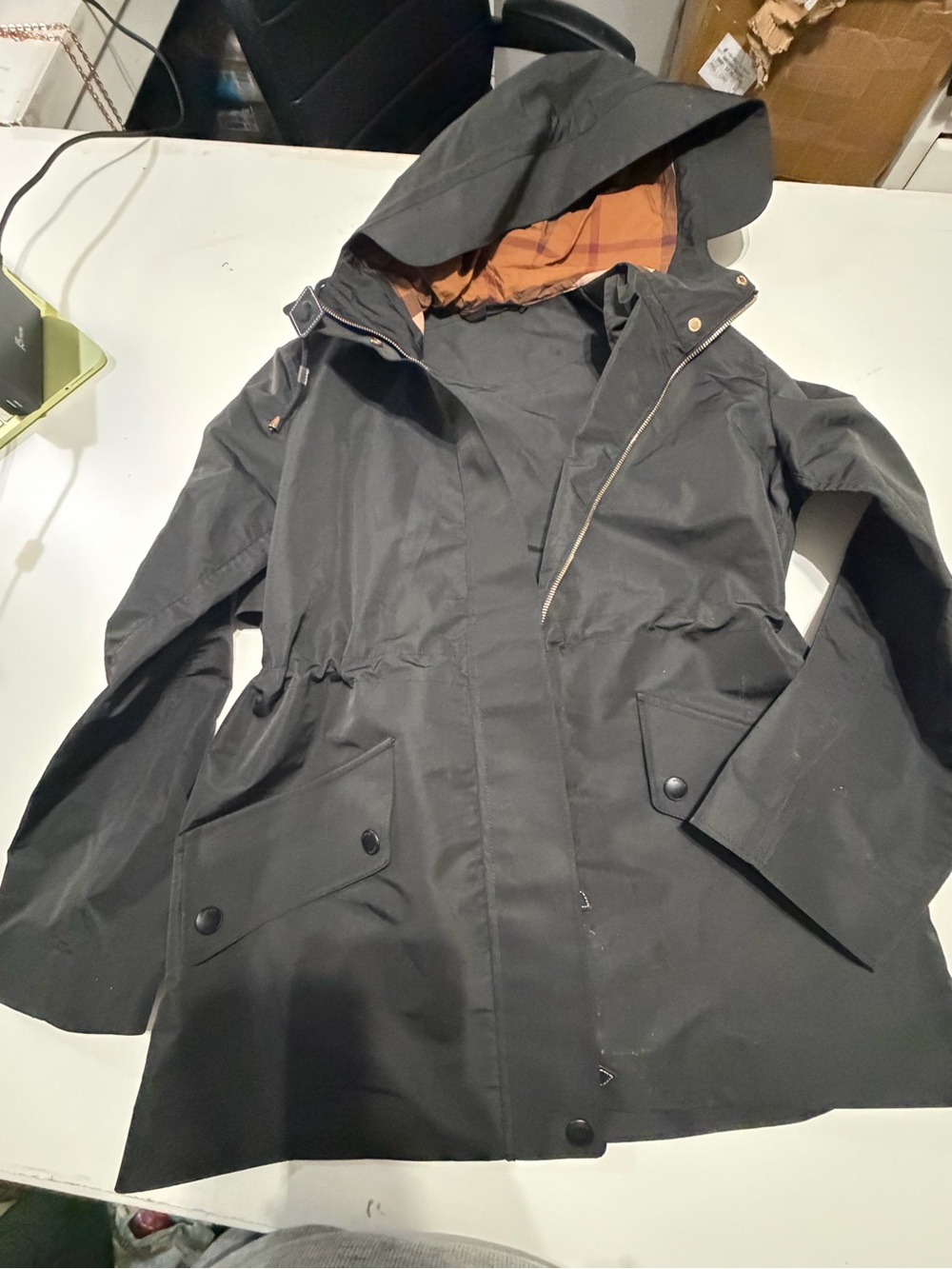 Burberry 🌧️ Rain Black Hooded Rain Jacket with Contrast Lining